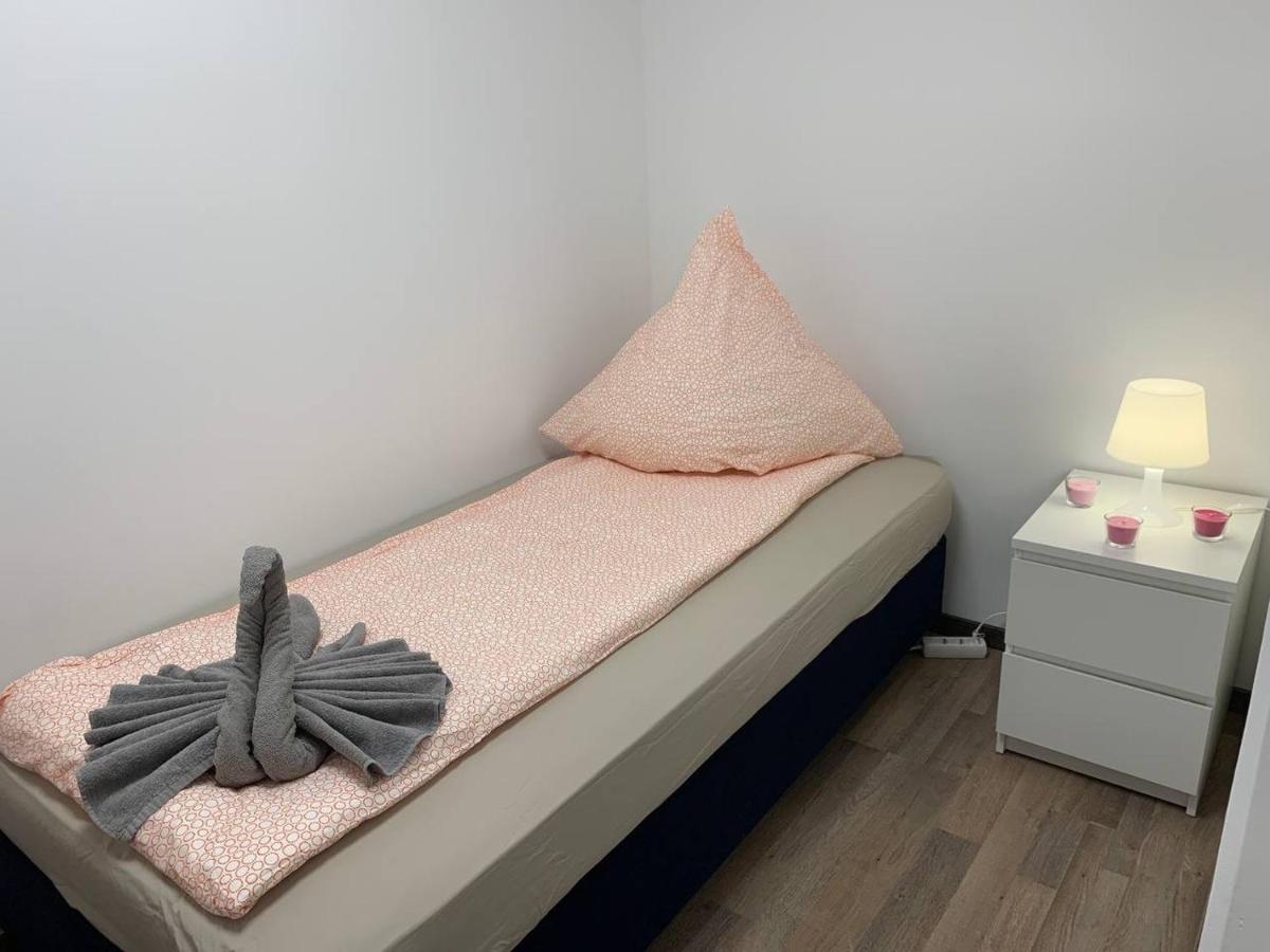 קלן Central Private Rooms In Popular Neighborhood! מראה חיצוני תמונה