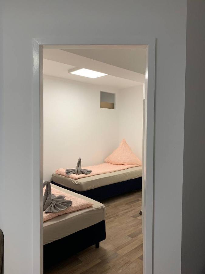 קלן Central Private Rooms In Popular Neighborhood! מראה חיצוני תמונה