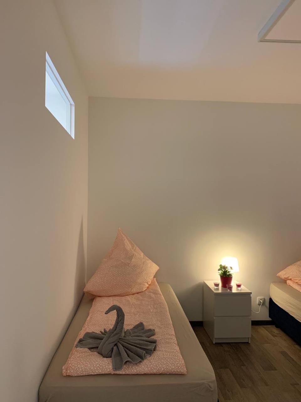 קלן Central Private Rooms In Popular Neighborhood! מראה חיצוני תמונה
