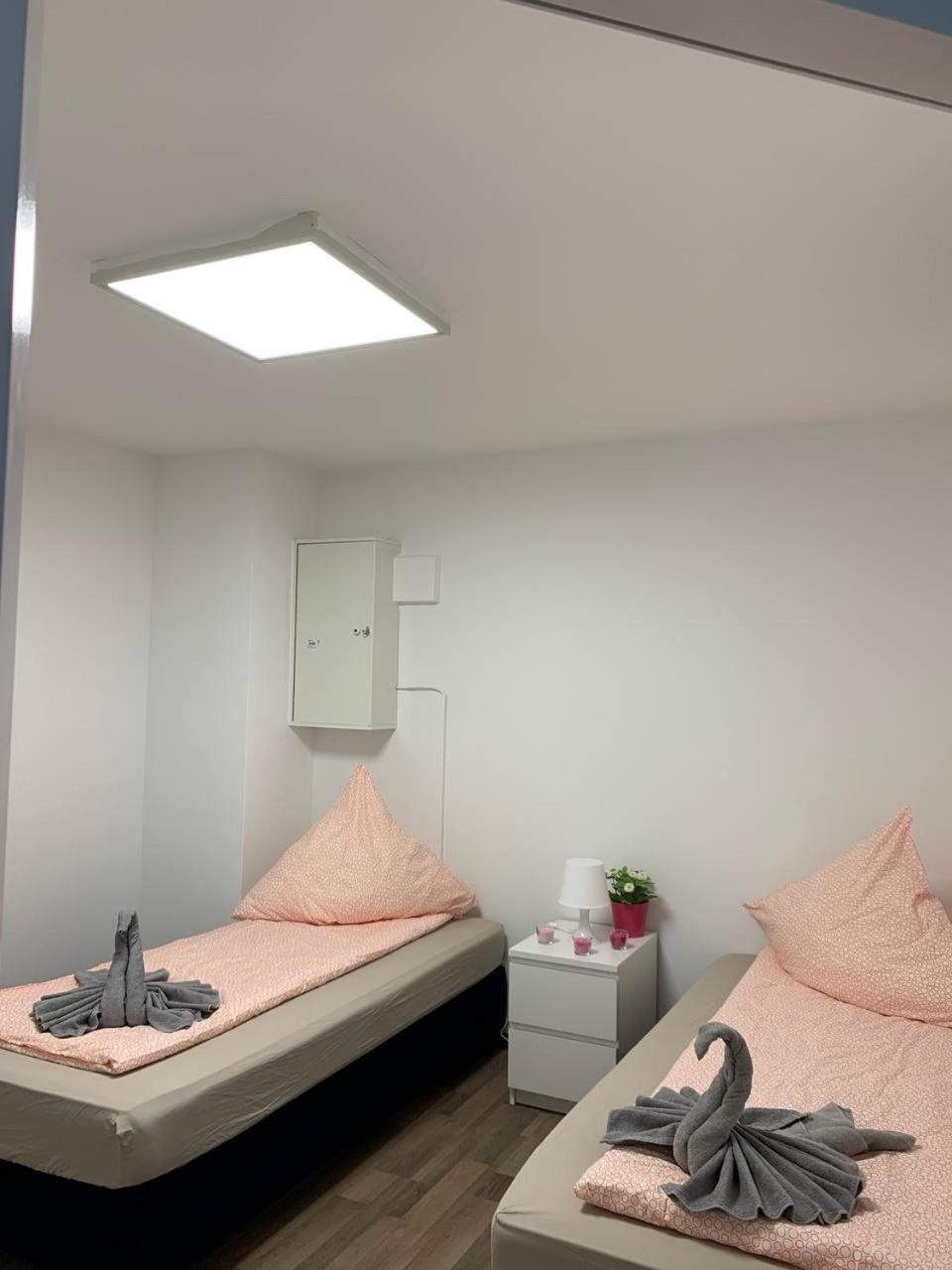 קלן Central Private Rooms In Popular Neighborhood! מראה חיצוני תמונה